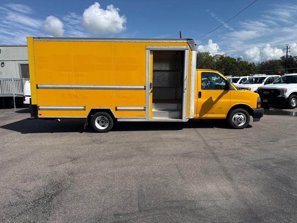 2022 GMC Savana