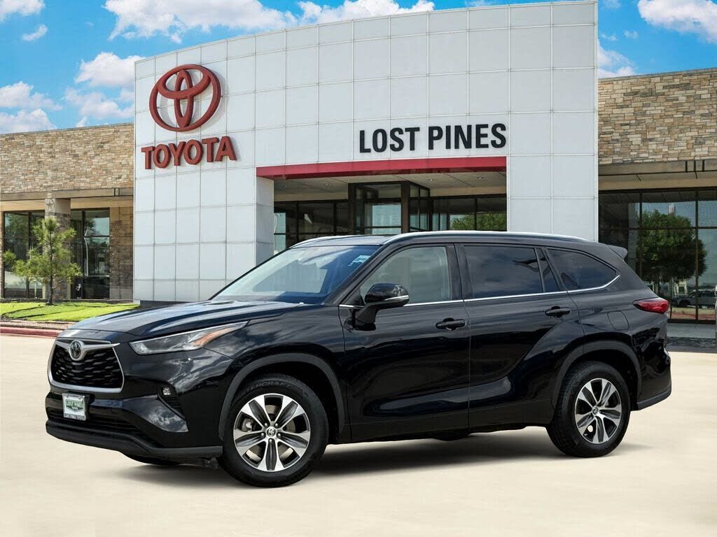 2021 TOYOTA Highlander
