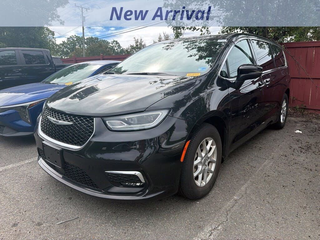 2023 CHRYSLER Pacifica