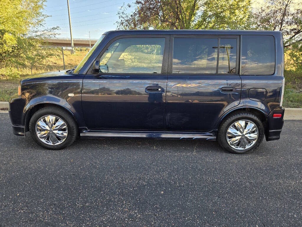 2004 TOYOTA SCION