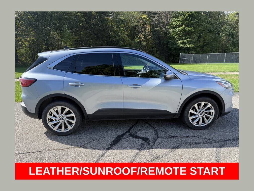 2022 FORD Escape