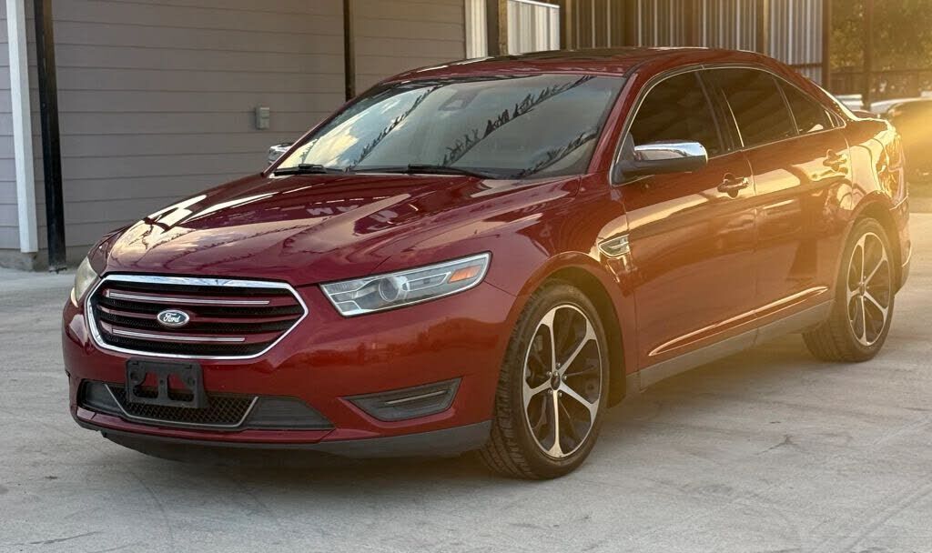 2014 FORD Taurus