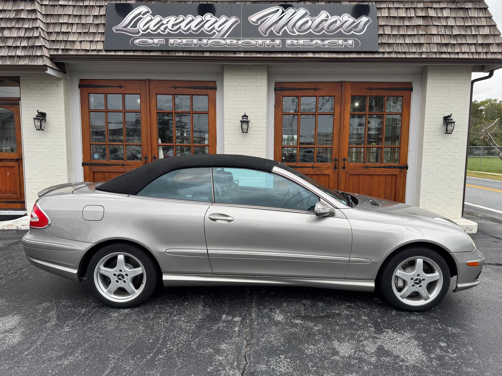 2004 Mercedes-Benz CLK-Class