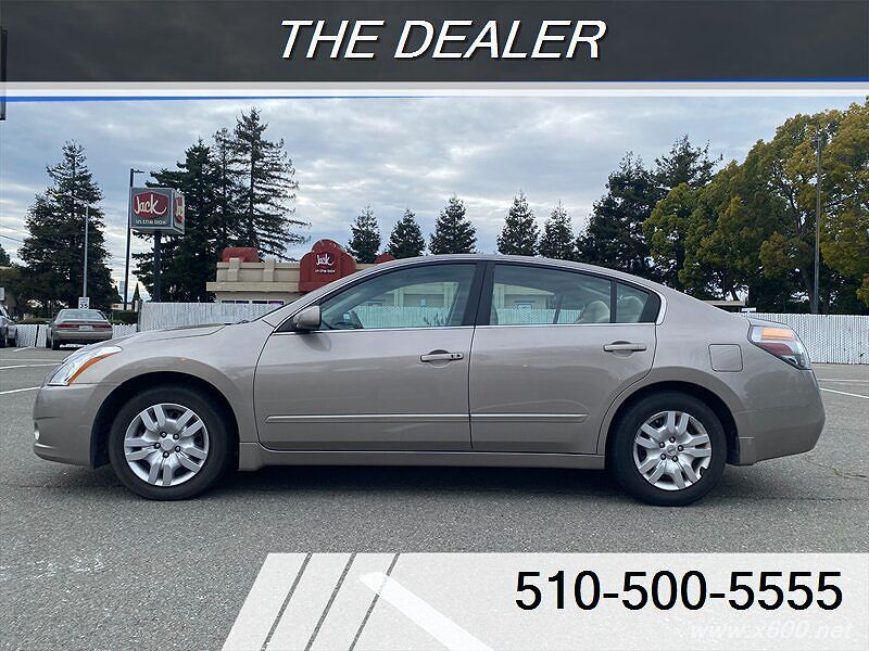2012 NISSAN Altima