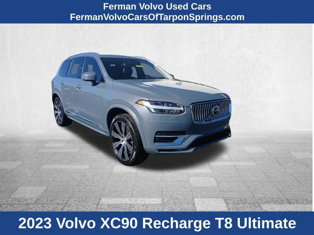 2023 VOLVO XC90