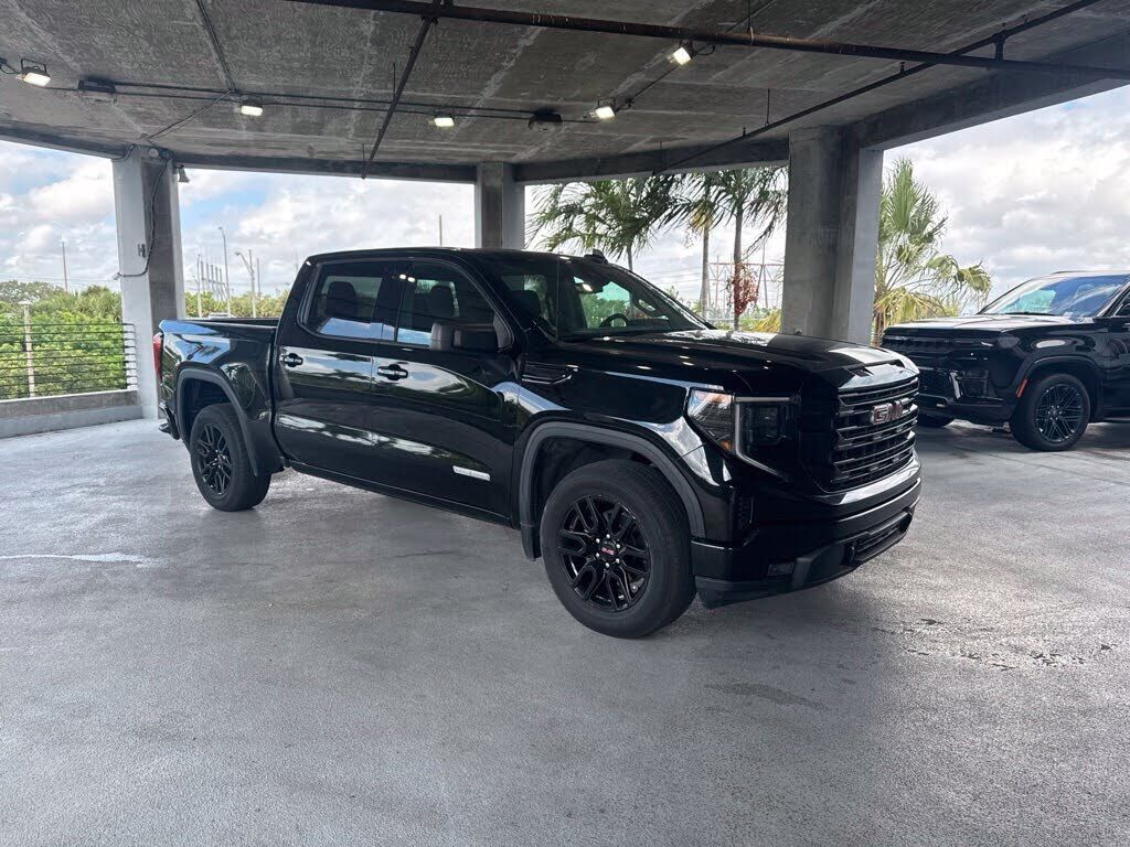 2023 GMC Sierra