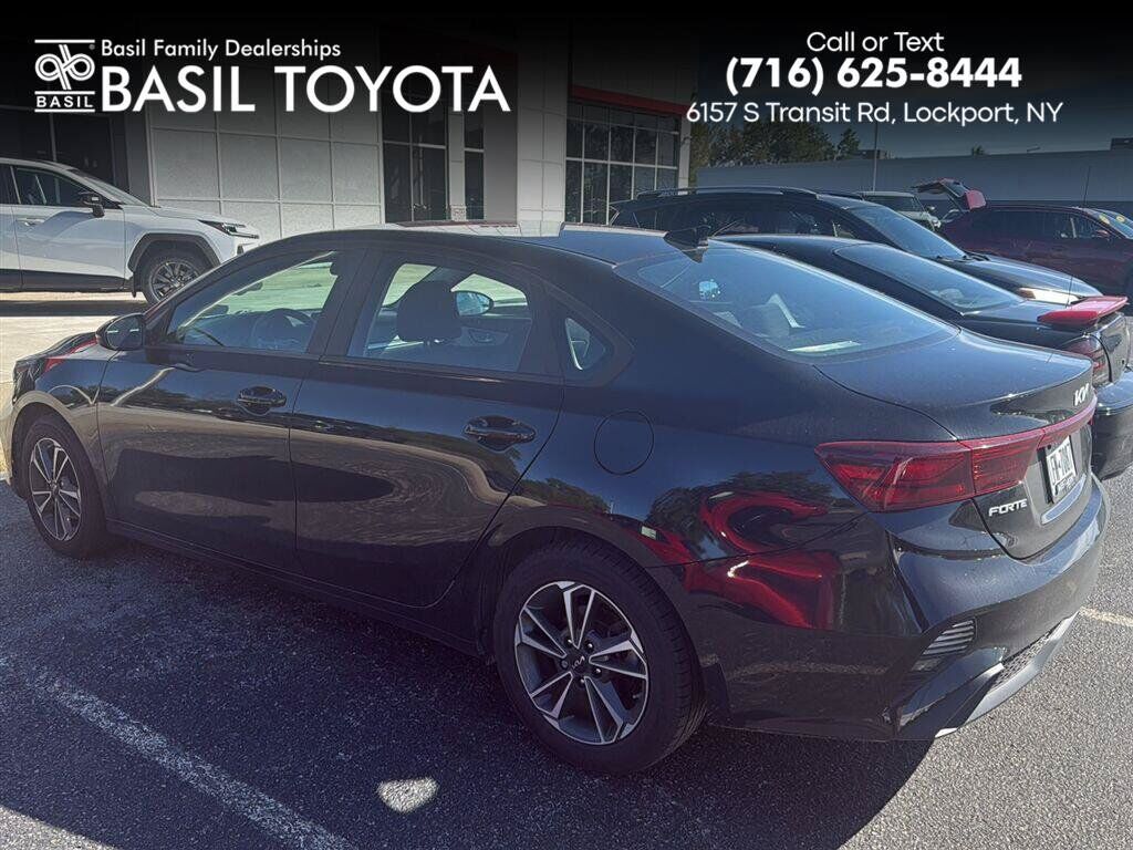 2023 KIA Forte