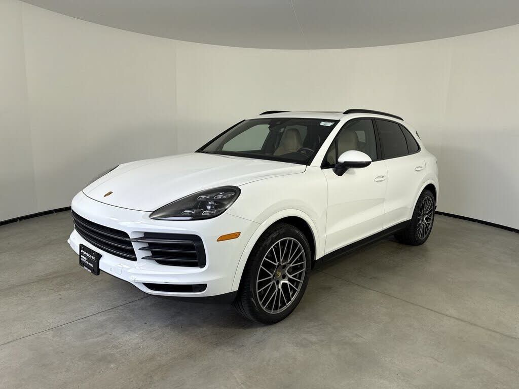 2023 PORSCHE Cayenne