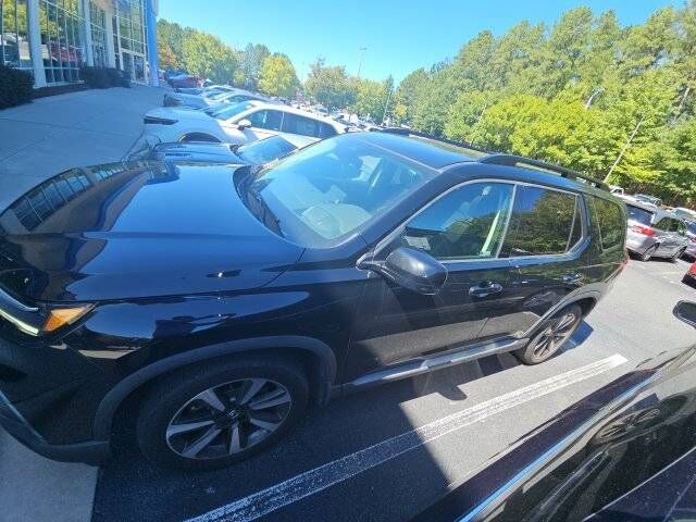 2023 HONDA Pilot