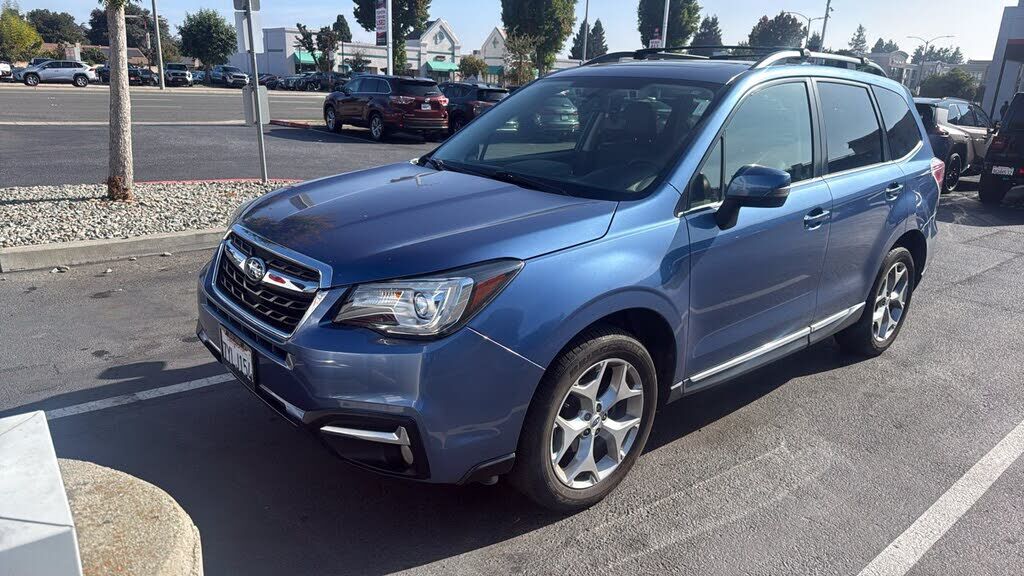 2017 SUBARU Forester