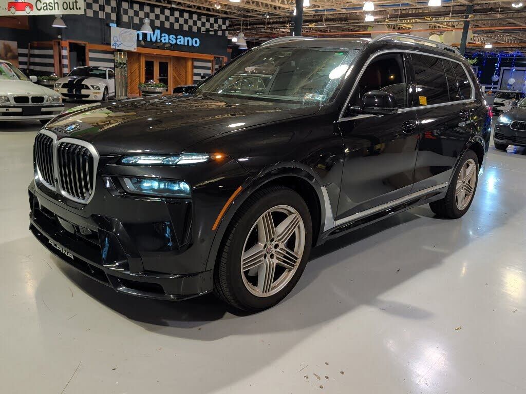 2025 BMW X7