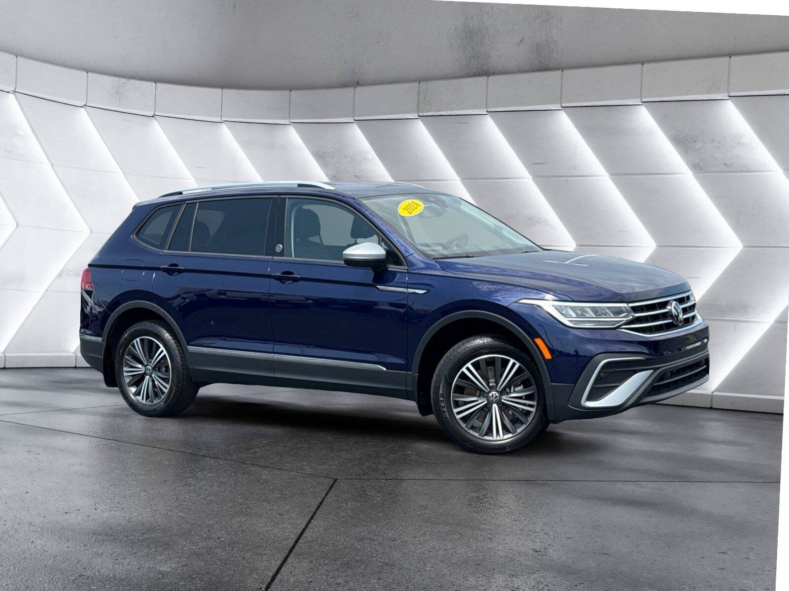 2024 VOLKSWAGEN Tiguan