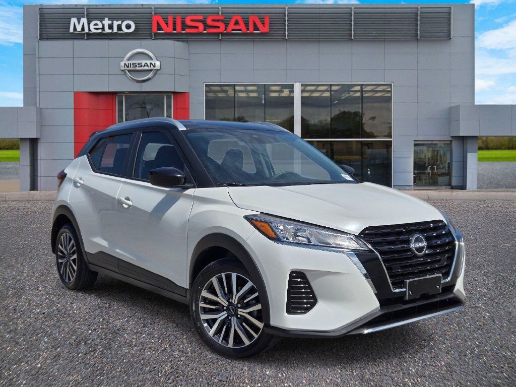2024 NISSAN Kicks