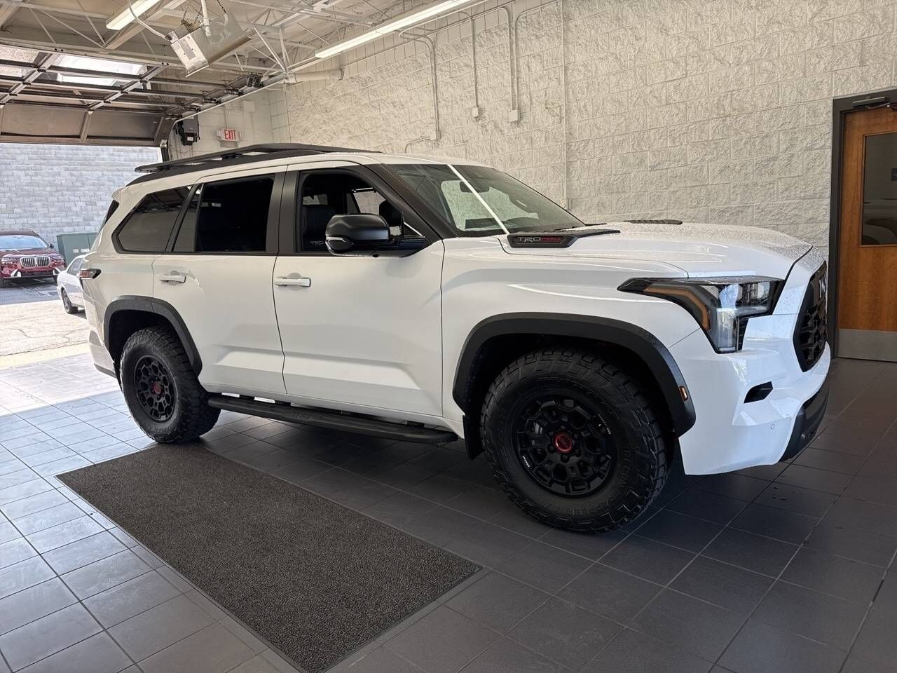 2025 TOYOTA Sequoia