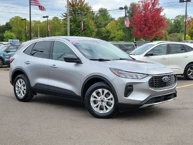2023 FORD Escape