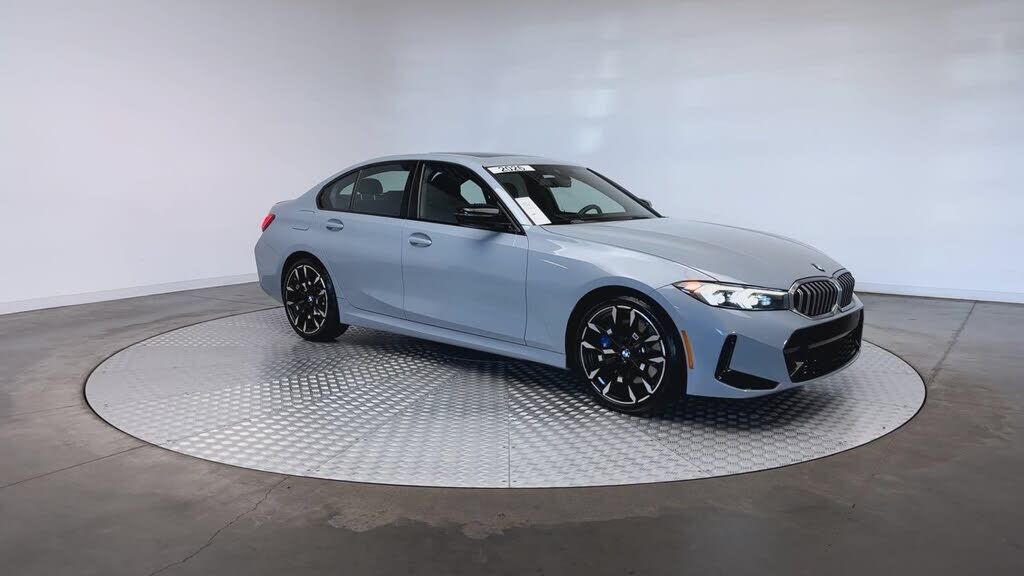 2026 BMW 330i
