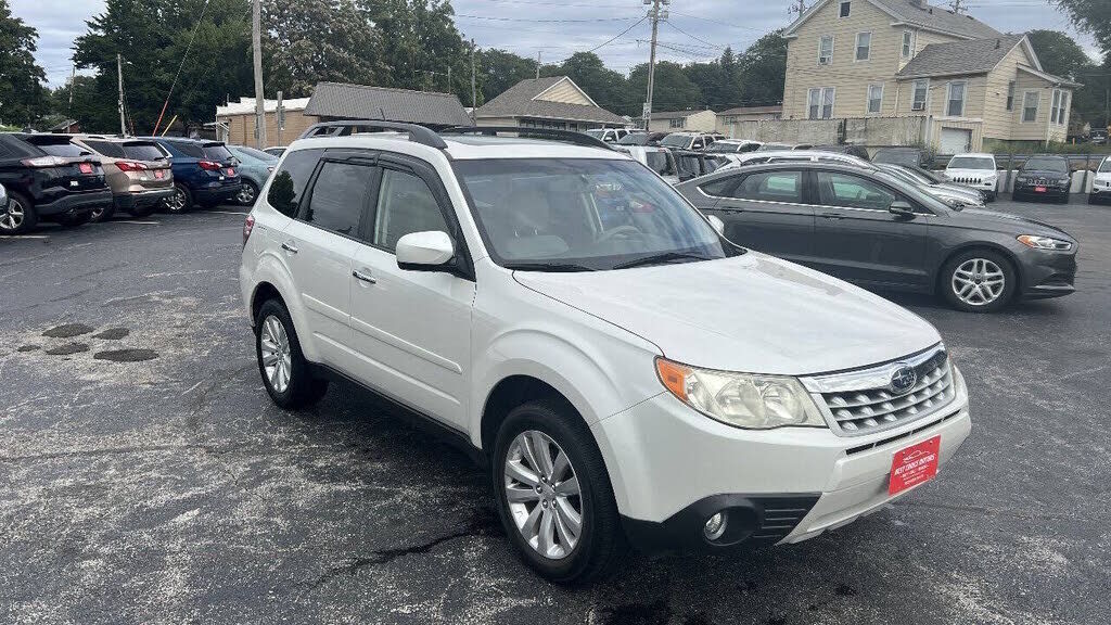 2013 SUBARU Forester