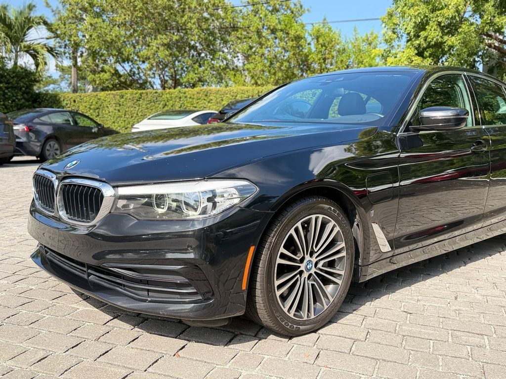 2019 BMW 530e