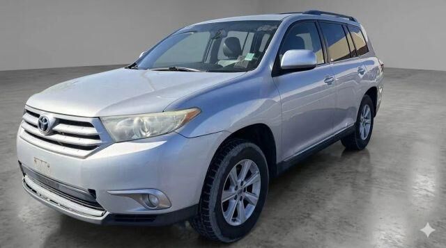 2012 TOYOTA Highlander