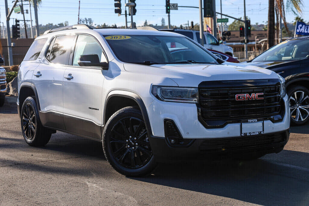 2023 GMC Acadia