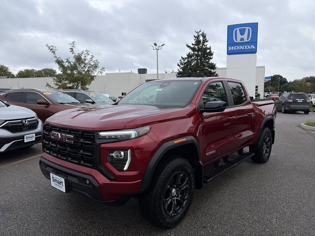 2024 GMC Canyon