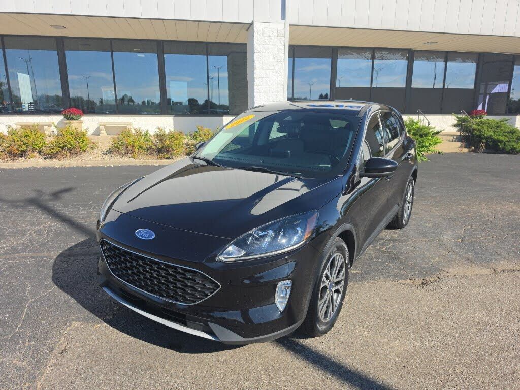 2022 FORD Escape