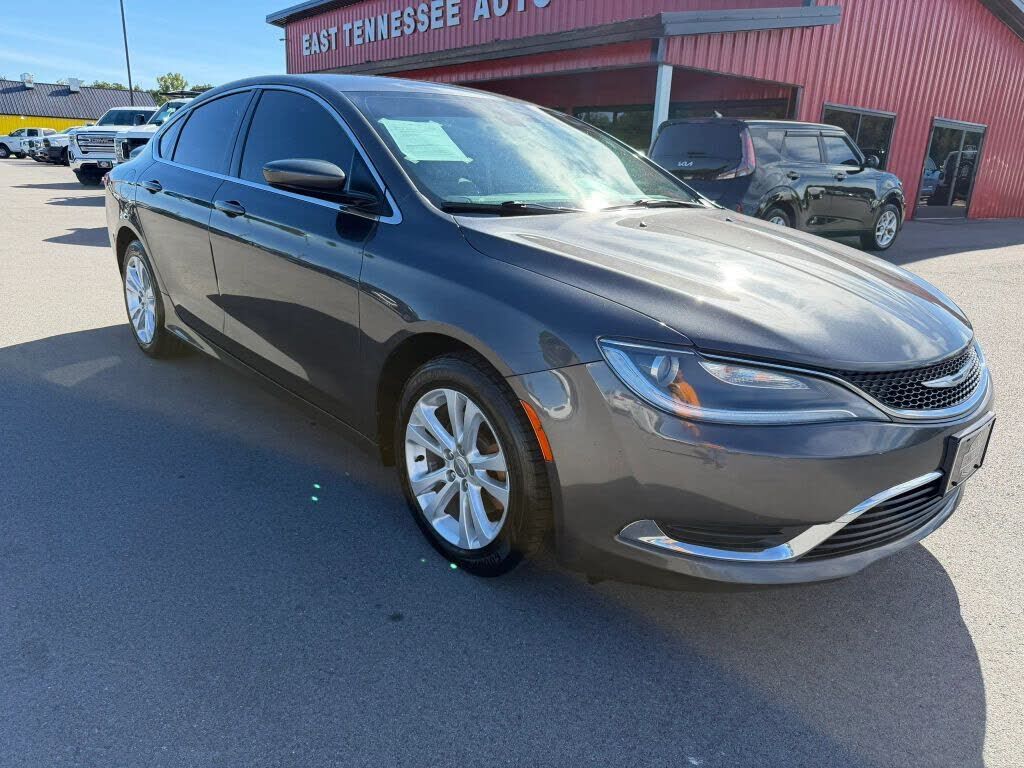 2016 CHRYSLER 200