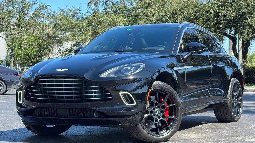 2021 ASTON MARTIN DBX