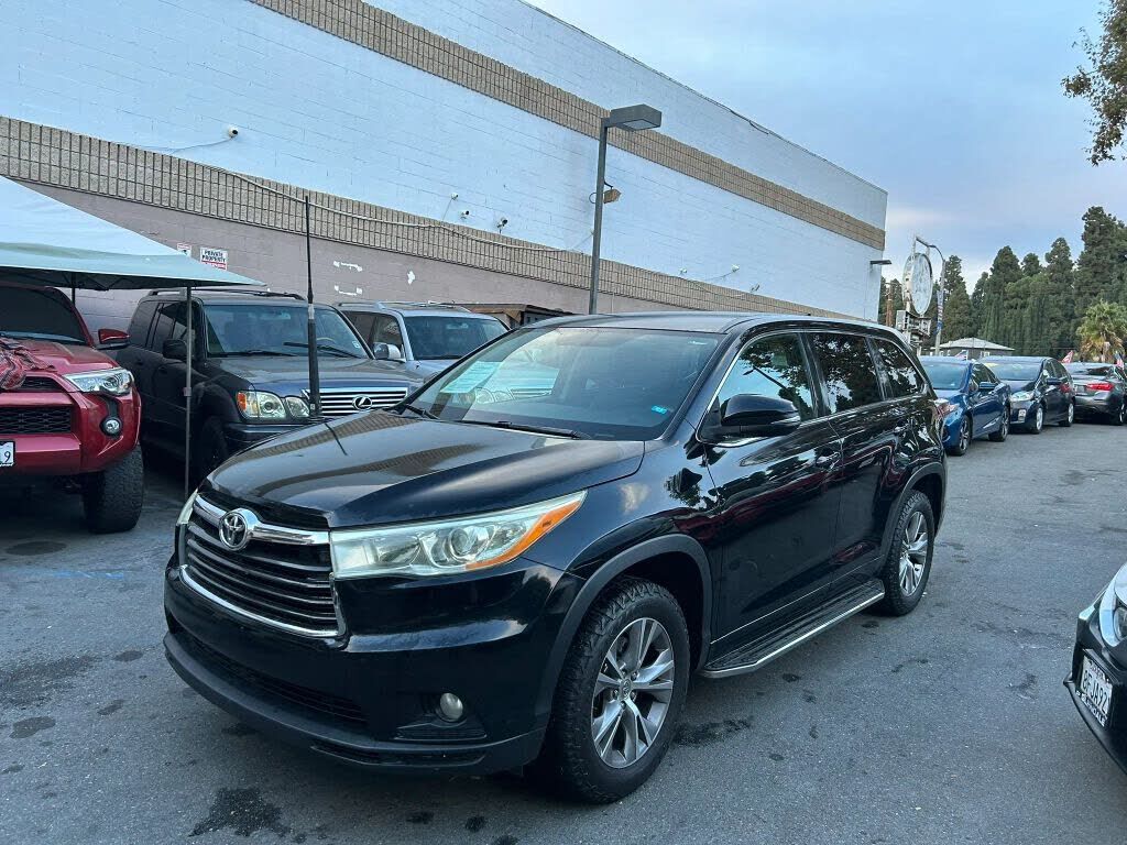 2014 TOYOTA Highlander