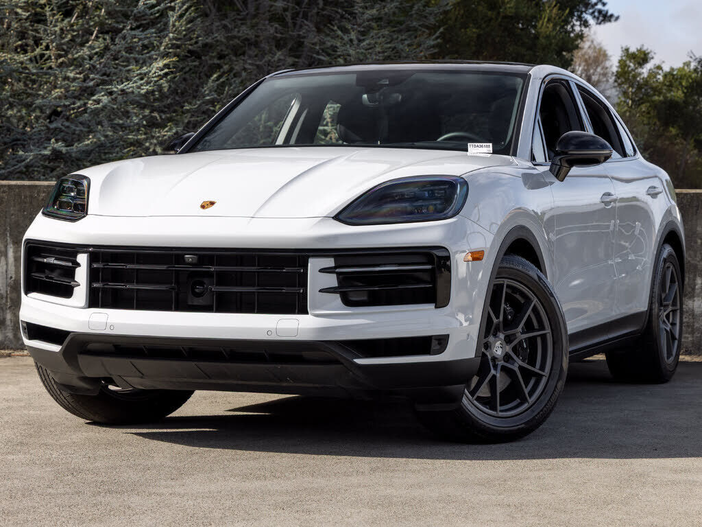 2026 PORSCHE Cayenne