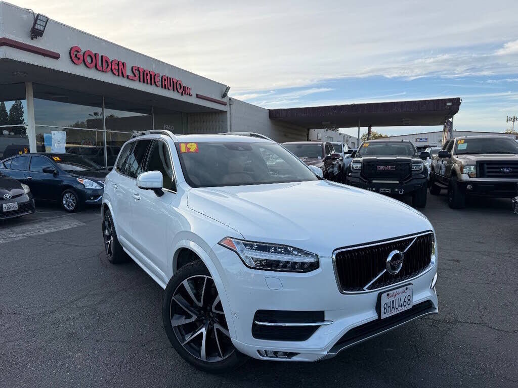 2019 VOLVO XC90