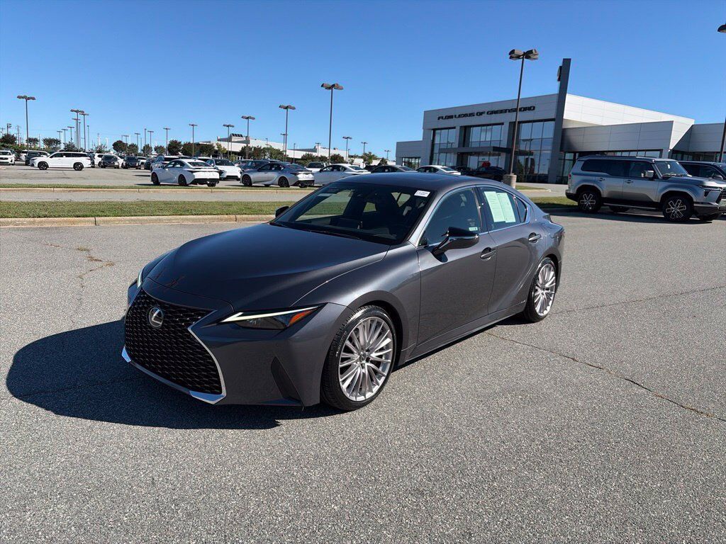 2023 LEXUS IS