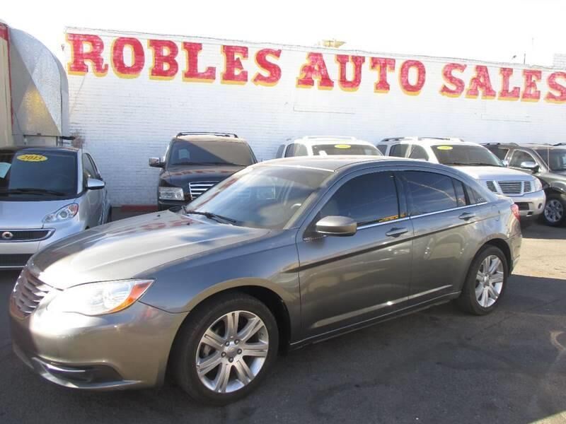 2013 CHRYSLER 200