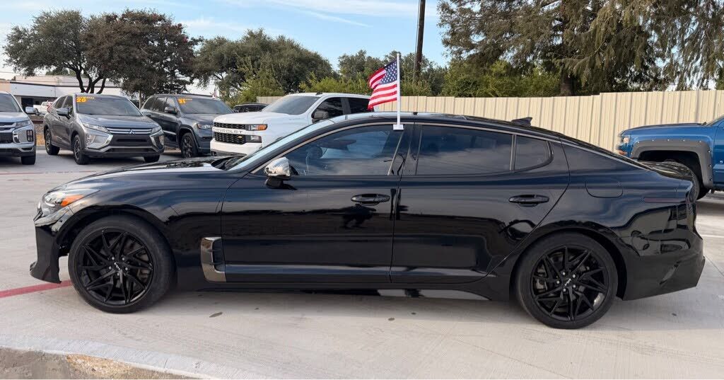 2022 KIA Stinger