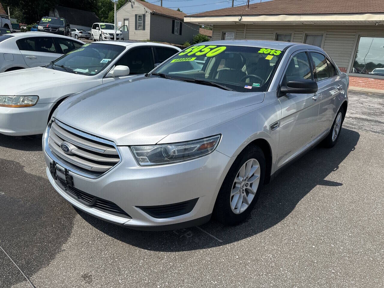 2013 FORD Taurus