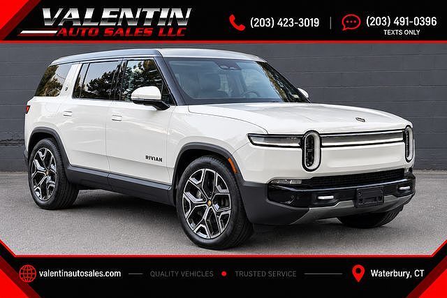 2025 RIVIAN R1S