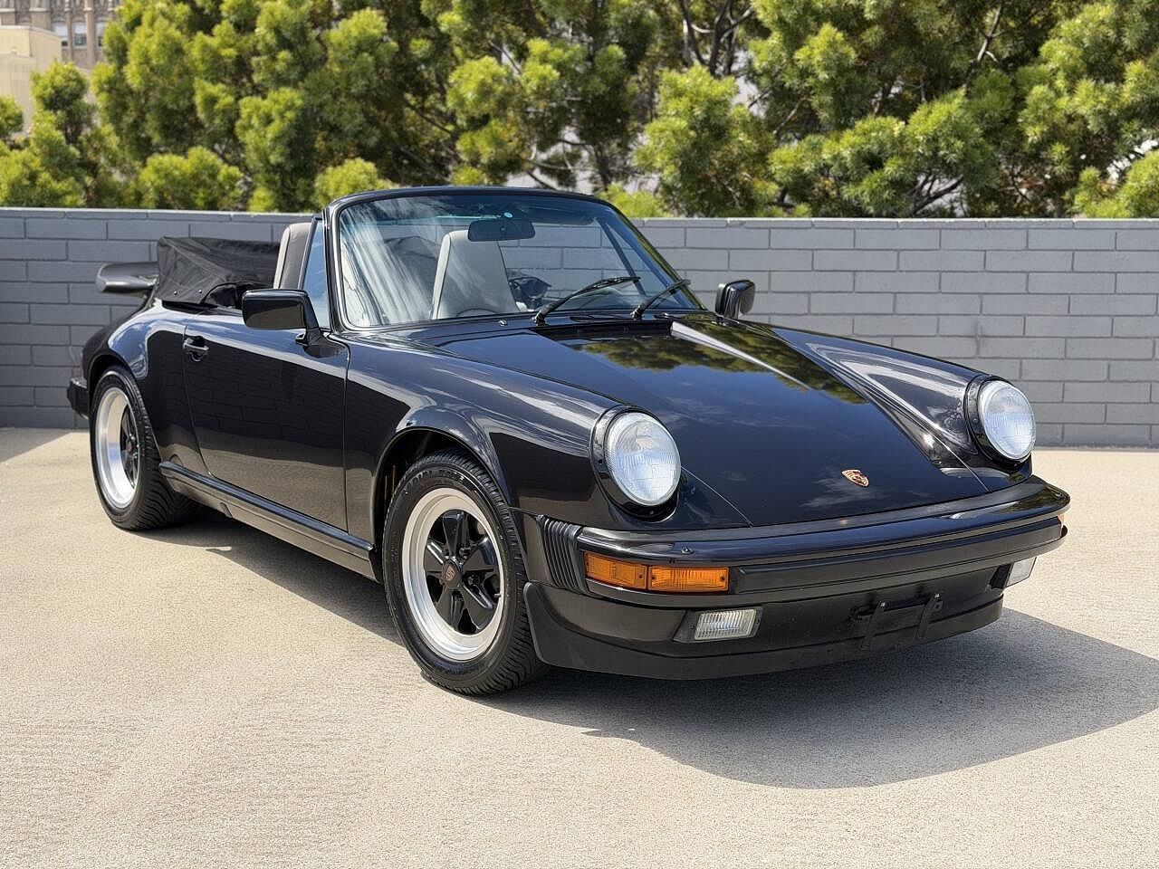 1989 PORSCHE 911