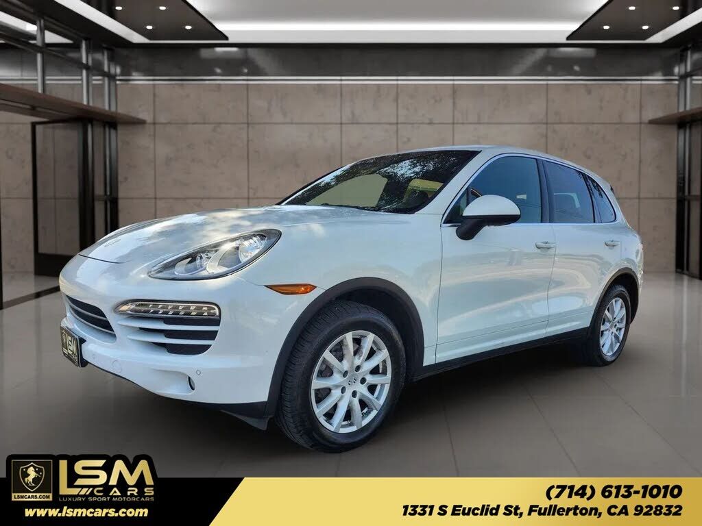 2014 PORSCHE Cayenne