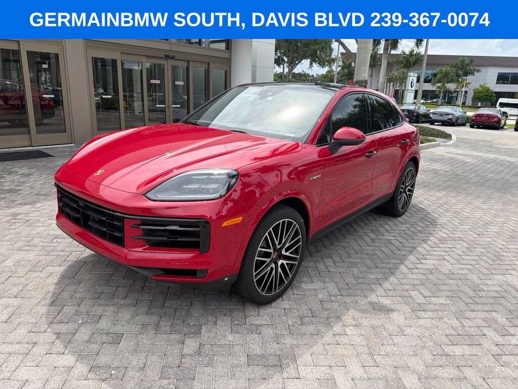 2025 PORSCHE Cayenne