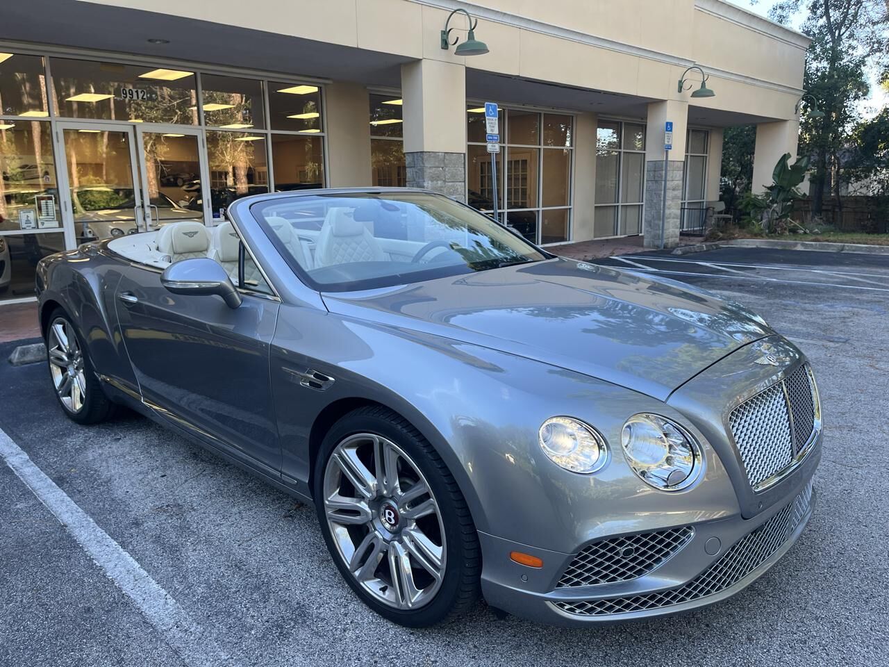 2017 BENTLEY Continental