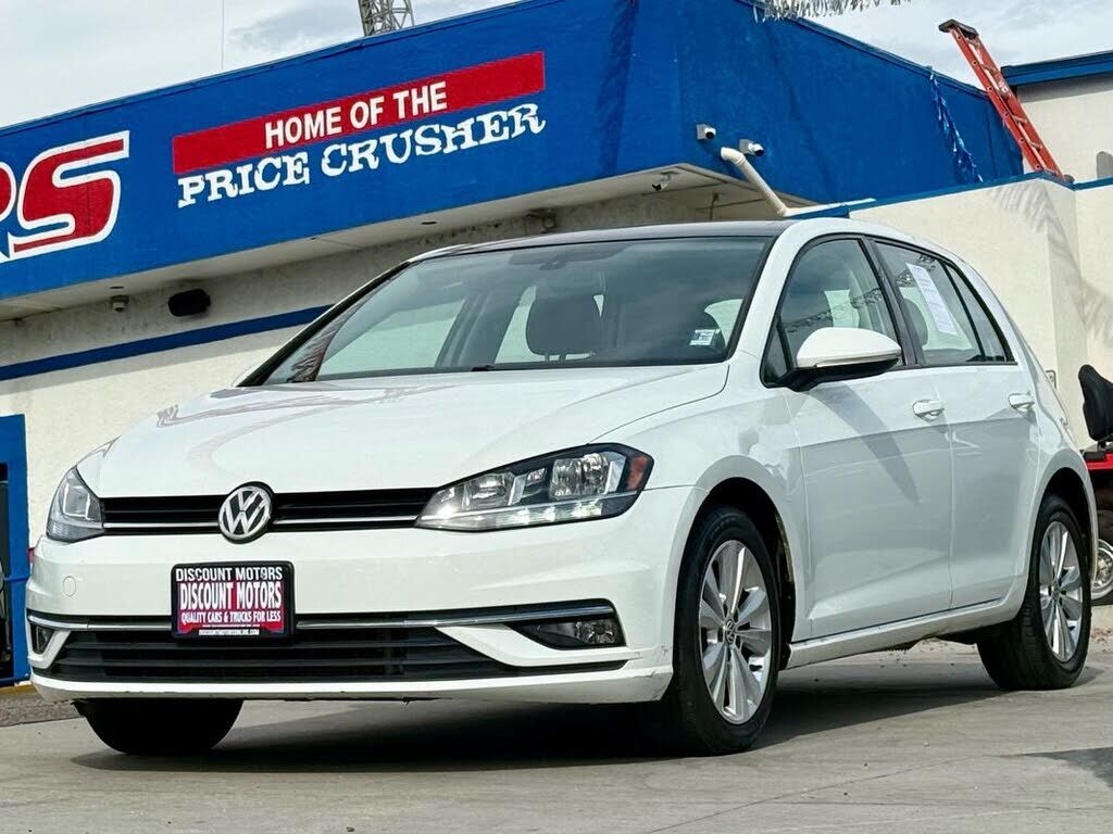 2019 VOLKSWAGEN Golf