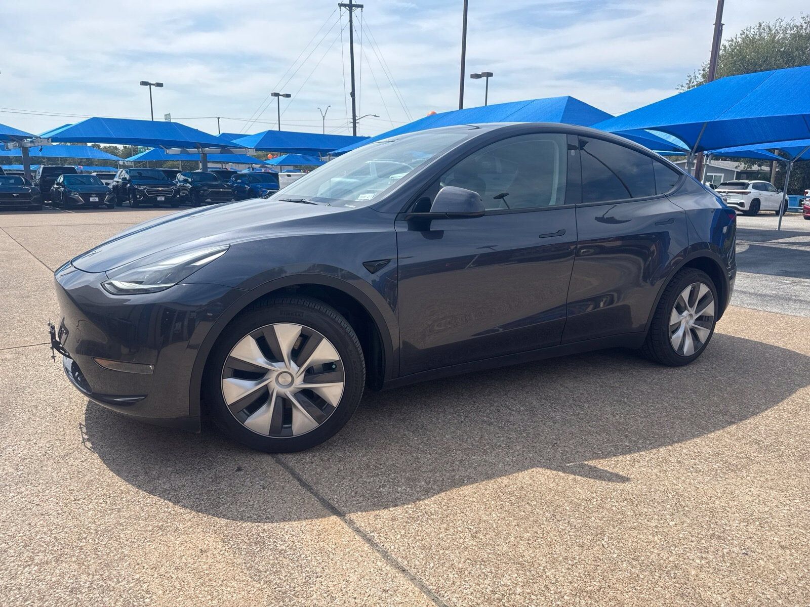2024 TESLA Model Y
