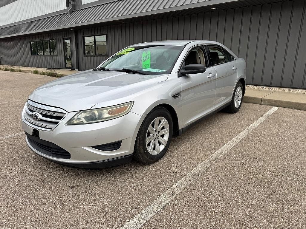 2010 FORD Taurus