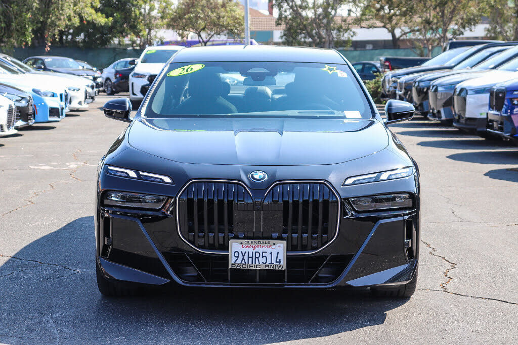 2026 BMW 750e