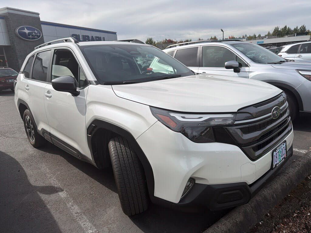 2025 SUBARU Forester
