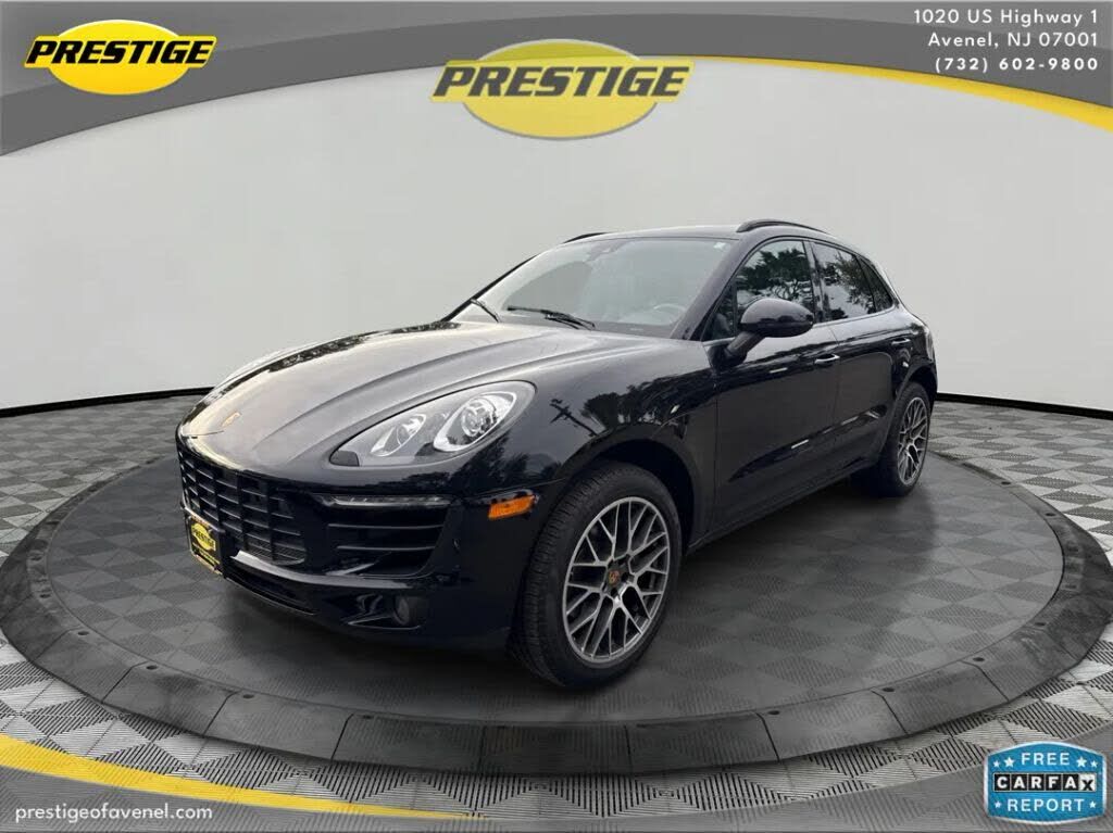 2018 PORSCHE Macan