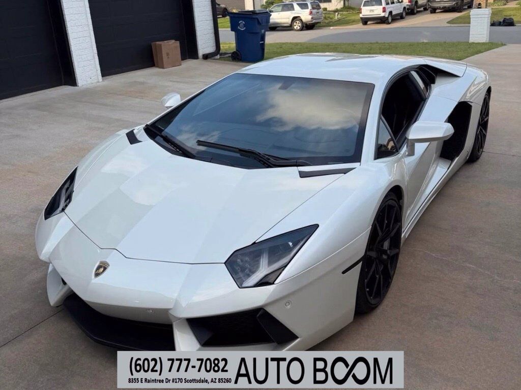 2013 LAMBORGHINI Aventador