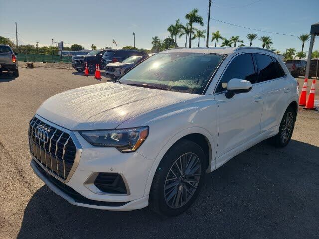 2022 AUDI Q3