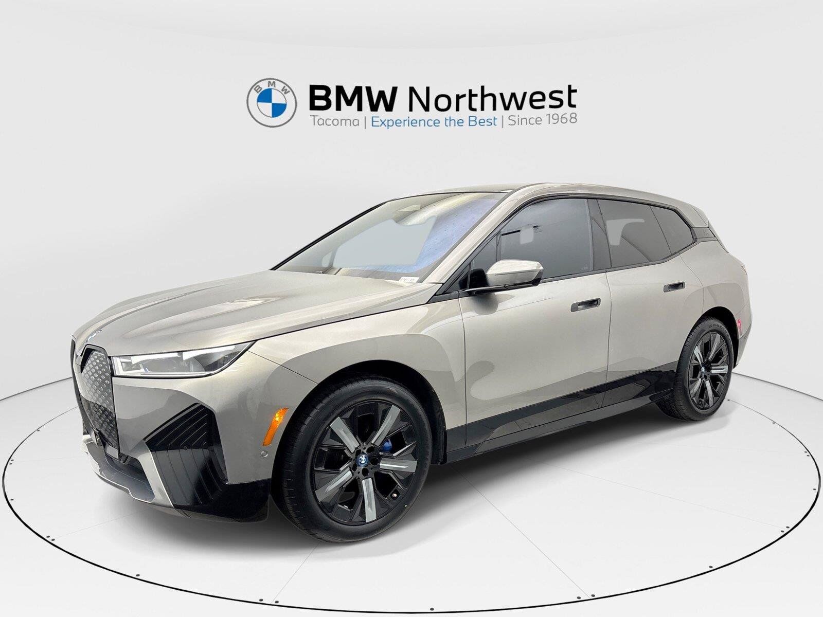 2023 BMW ix