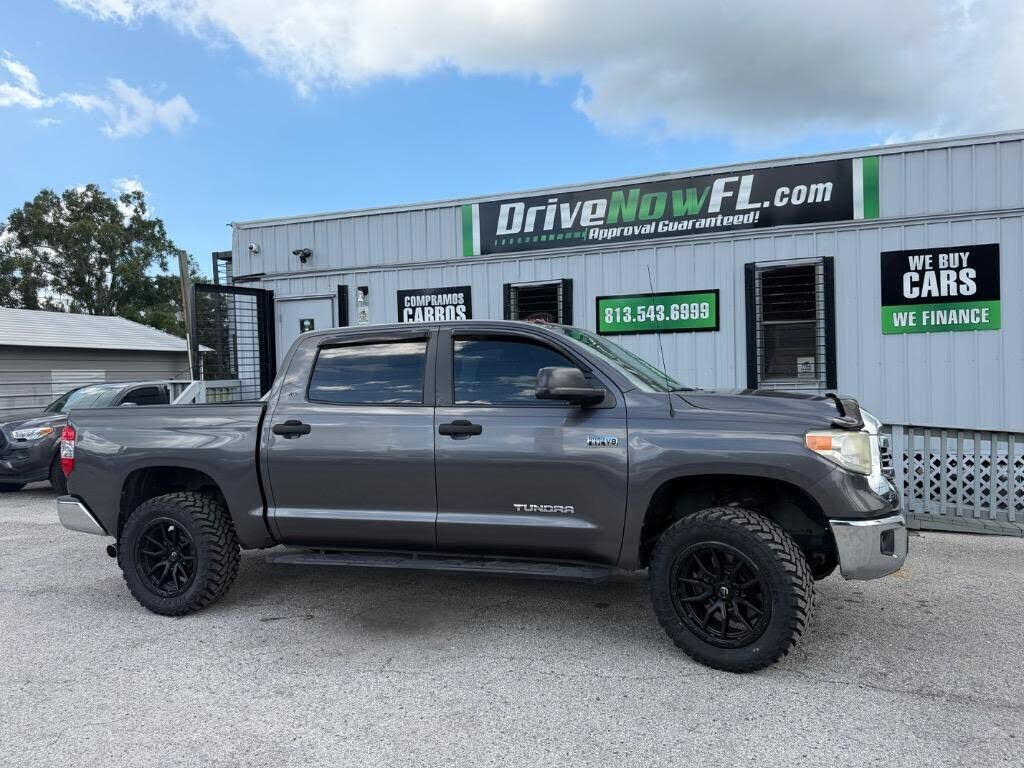 2017 TOYOTA Tundra